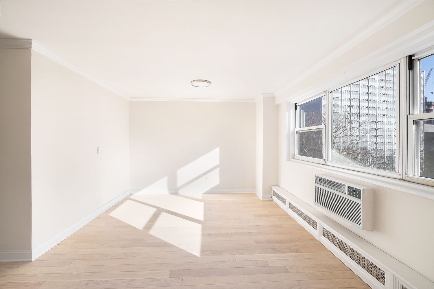 $450,000 | 175 Willoughby Street, Unit 6E | Downtown Brooklyn