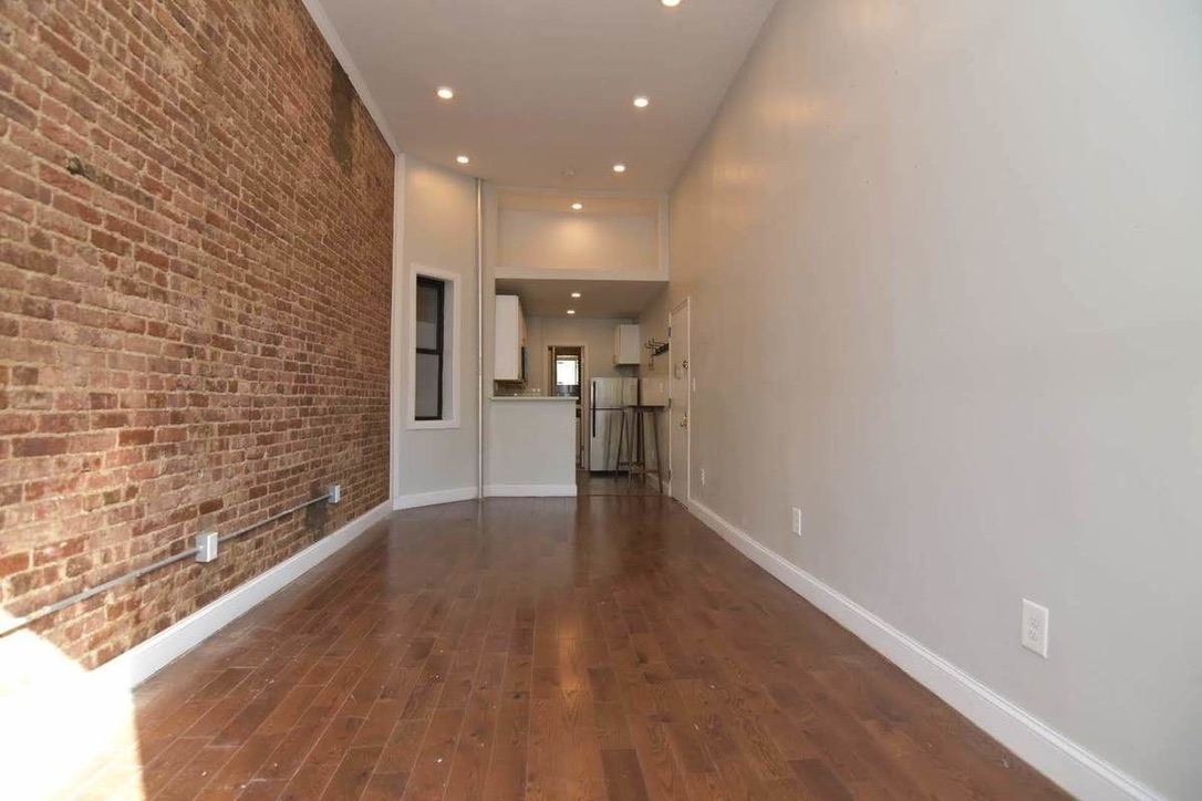 1885 Amsterdam Avenue, Unit 1B Manhattan, NY 10032 - Photo 2 of 6