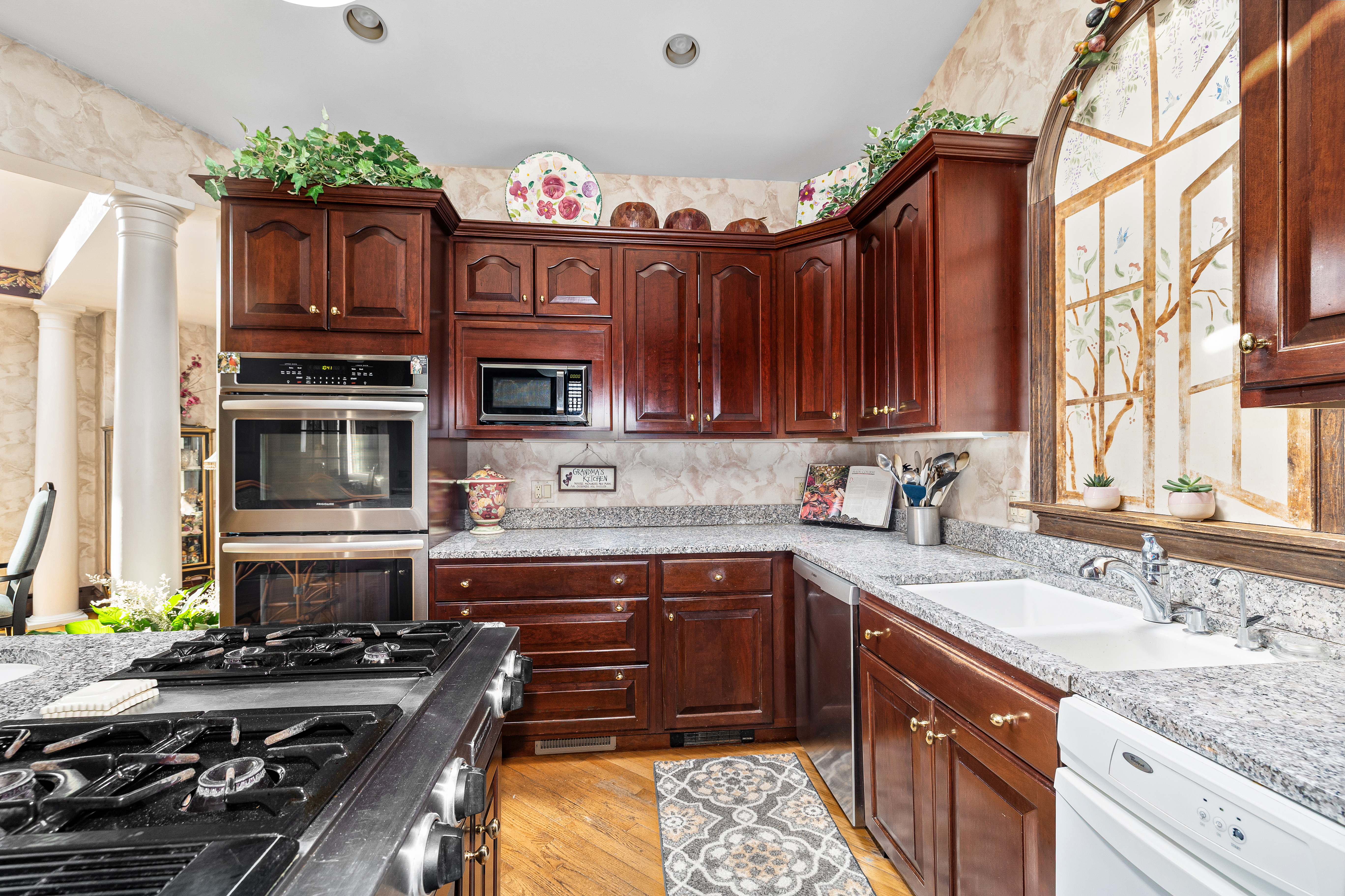 90 Putnam Pike Johnston, RI 02919 - Photo 11 of 24