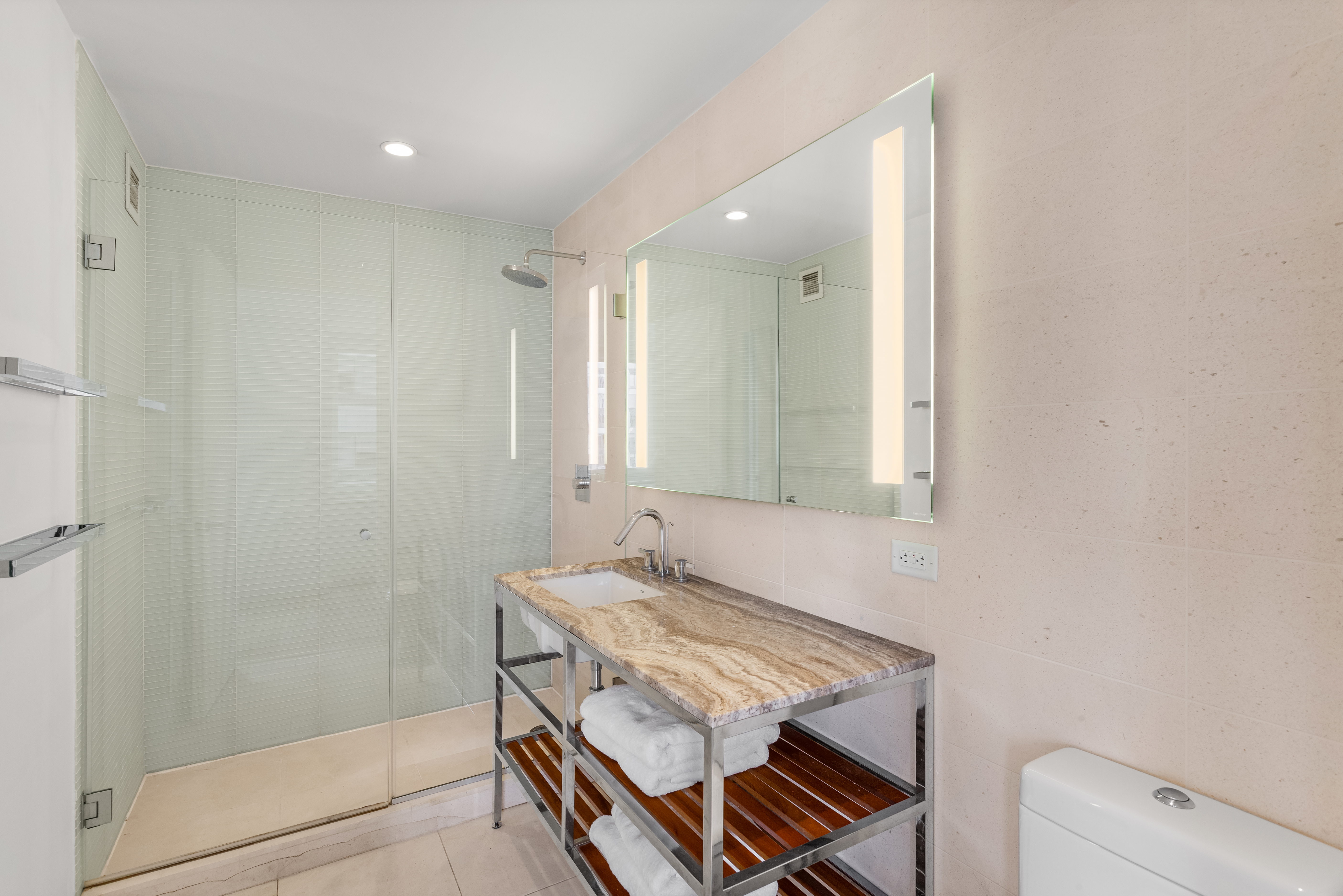 70 West 45th Street, Unit PH1 Manhattan, NY 10036 - Photo 5 of 17