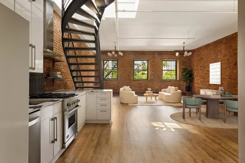 $1,950,000 | 272 Water Street, Unit 5R/6R | Financial District