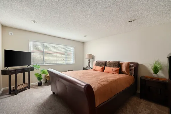 $1,045,000 | 6051 Tahoe Place, Camarillo, CA 93012