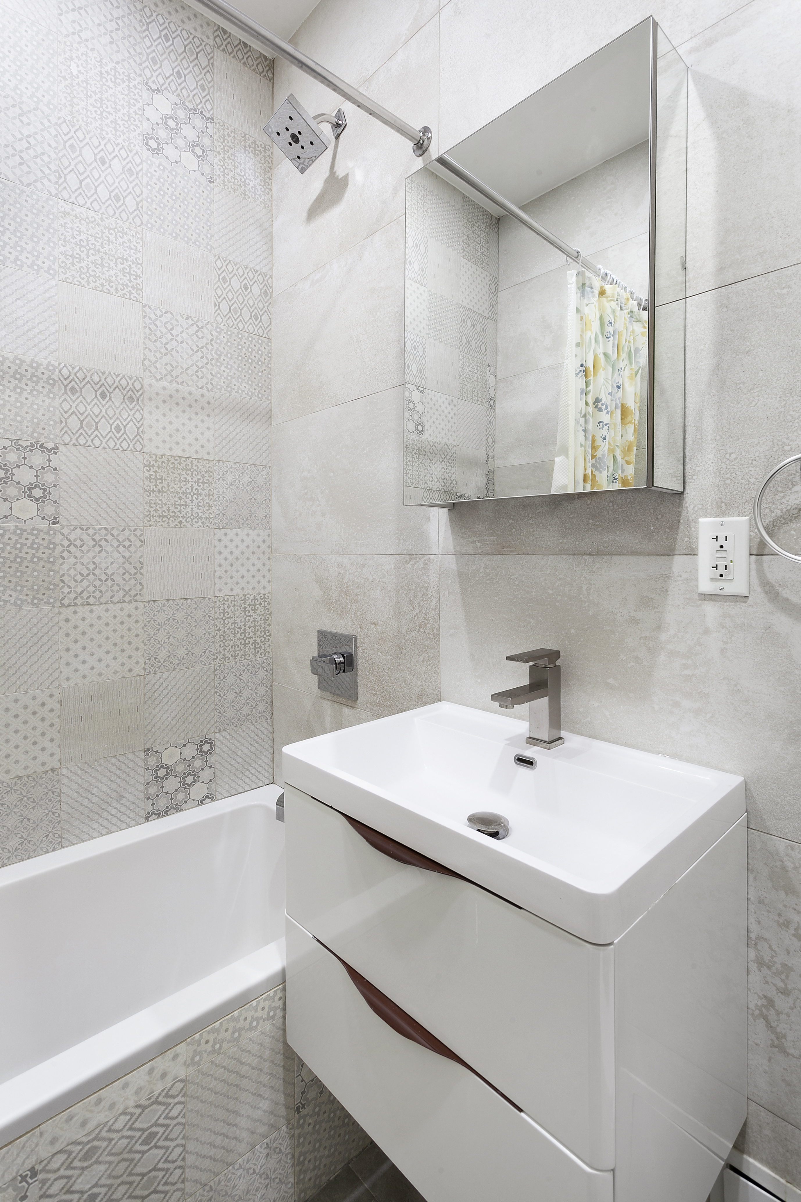 173 Classon Avenue, Unit 2L Brooklyn, NY 11205 - Photo 3 of 7