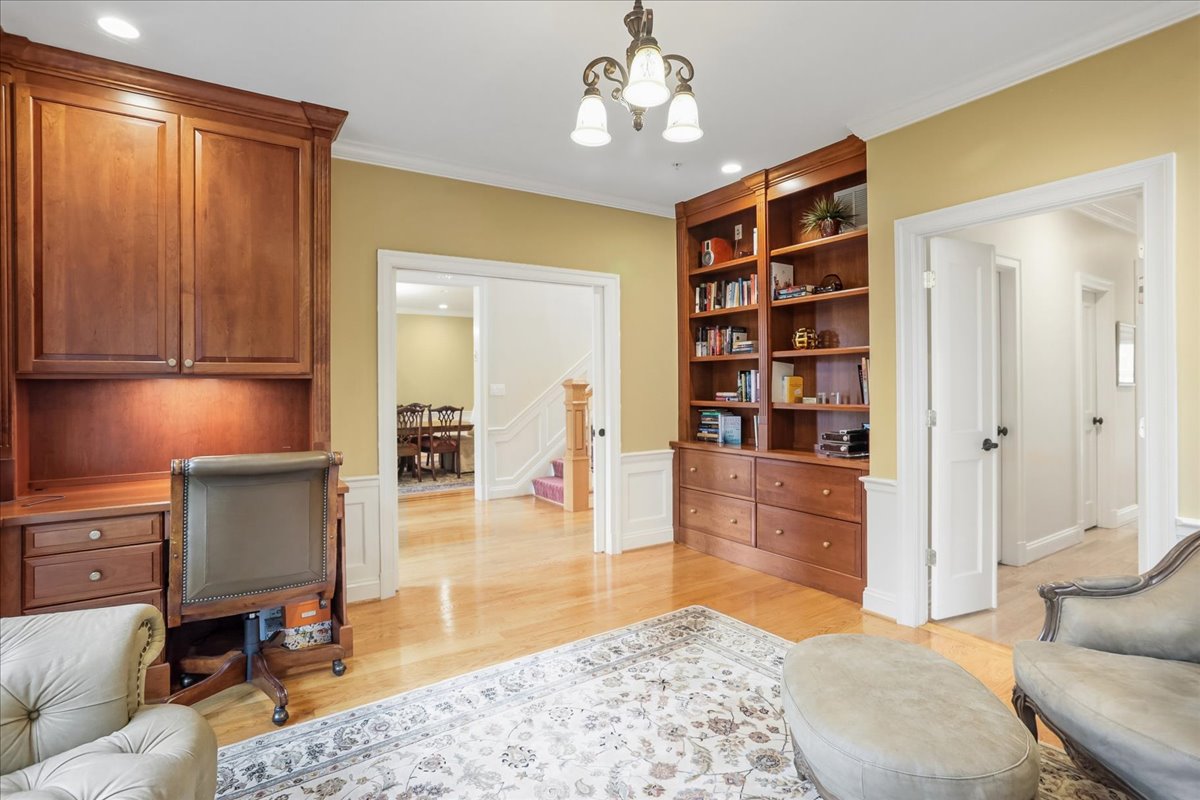 11736 Gainsborough Road Potomac, MD 20854 - Photo 22 of 90