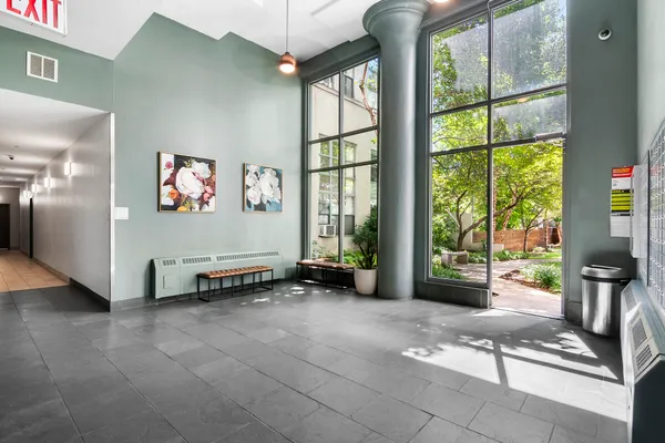 $5,800 | 204 Huntington Street, Unit 3E | Carroll Gardens