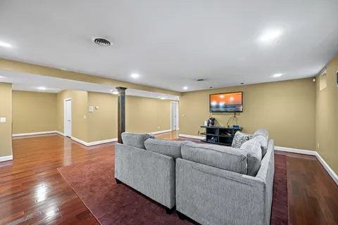 $1,500,000 | Bluegrass Way, Gambrills, MD 21054
