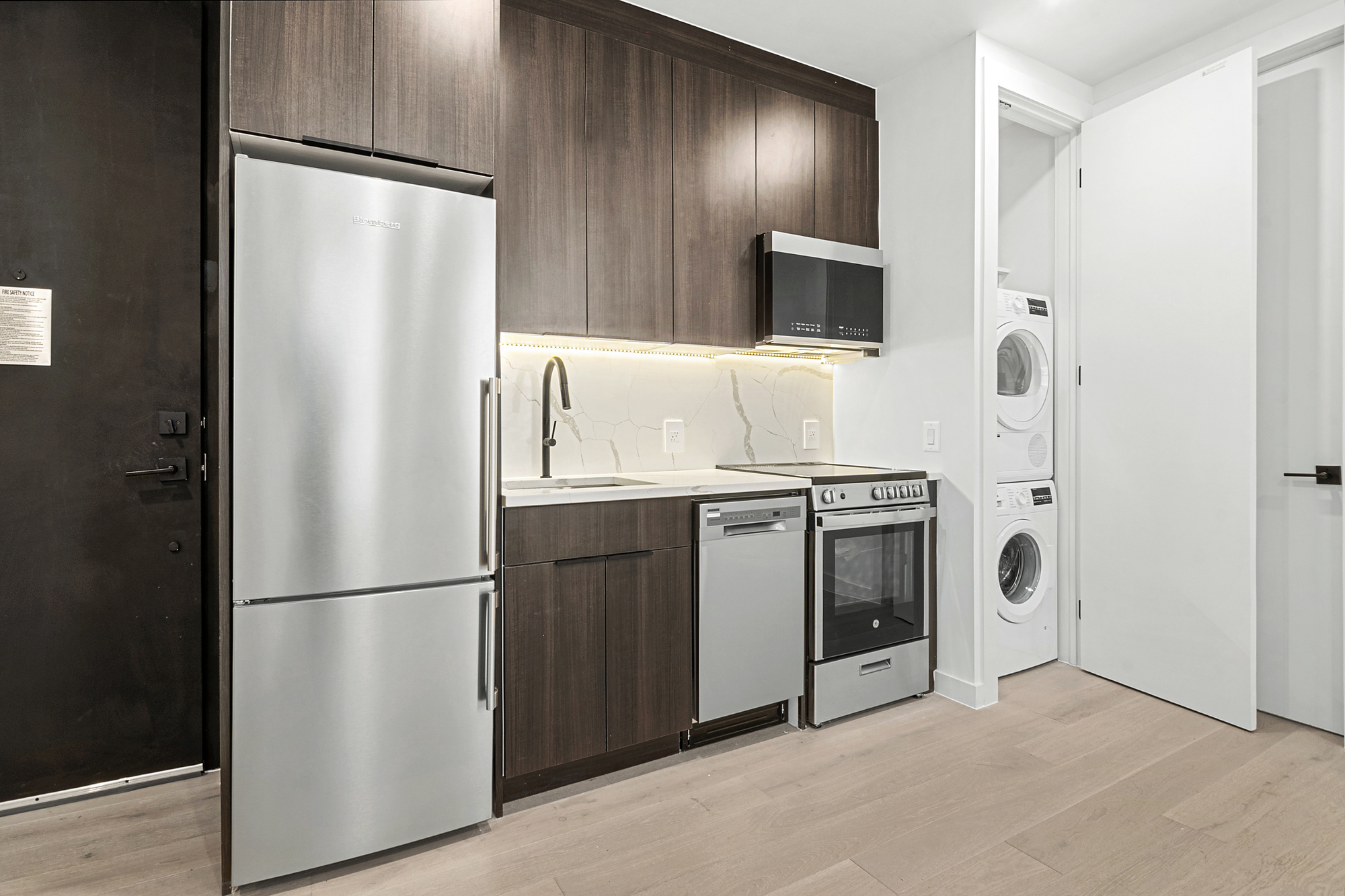 35-21 Crescent Street, Unit 1A Queens, NY 11106 - Photo 2 of 5