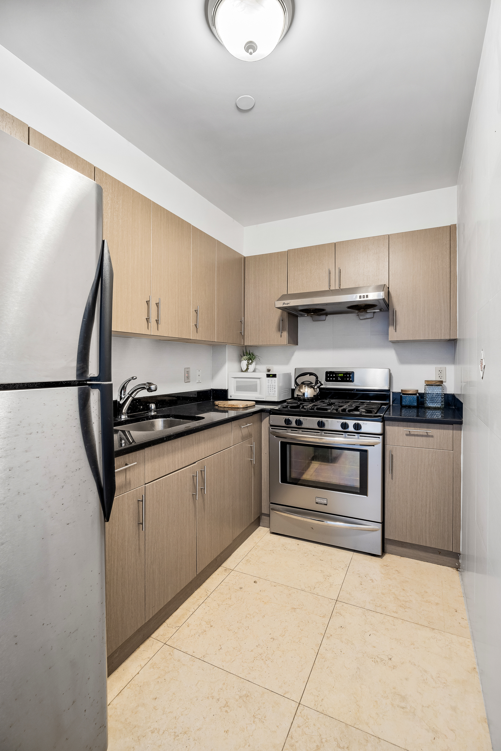 228 Bushwick Avenue, Unit 3B Brooklyn, NY 11206 - Photo 5 of 9