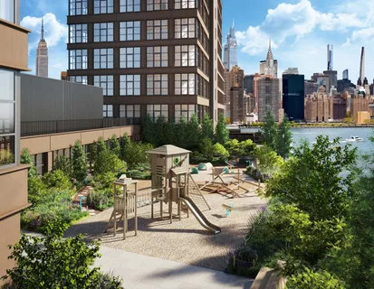$835,000 | 29 Huron Street, Unit 5AE | Greenpoint