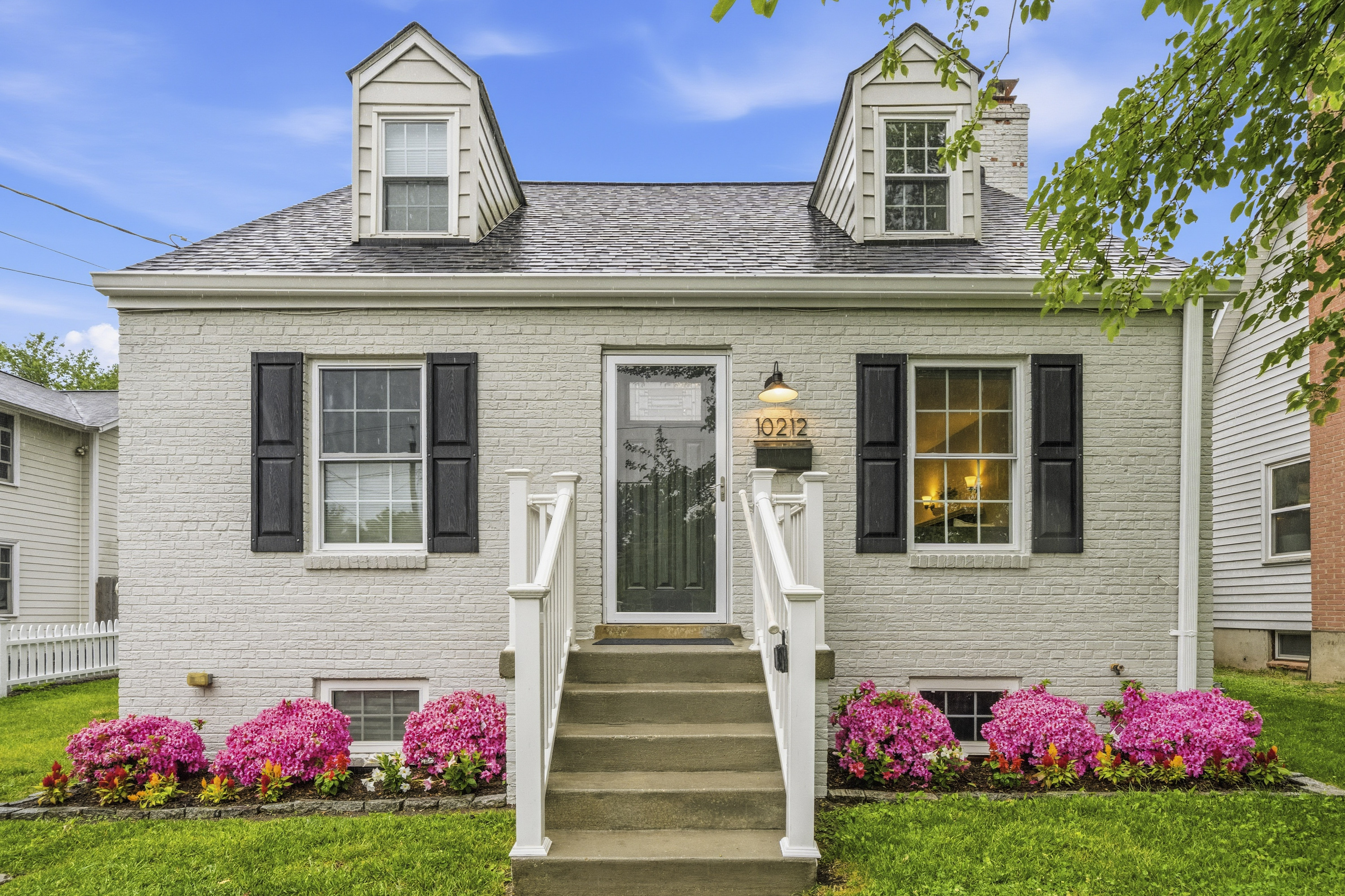 10212 Grant Avenue Silver Spring, MD 20910 - Photo 2 of 26