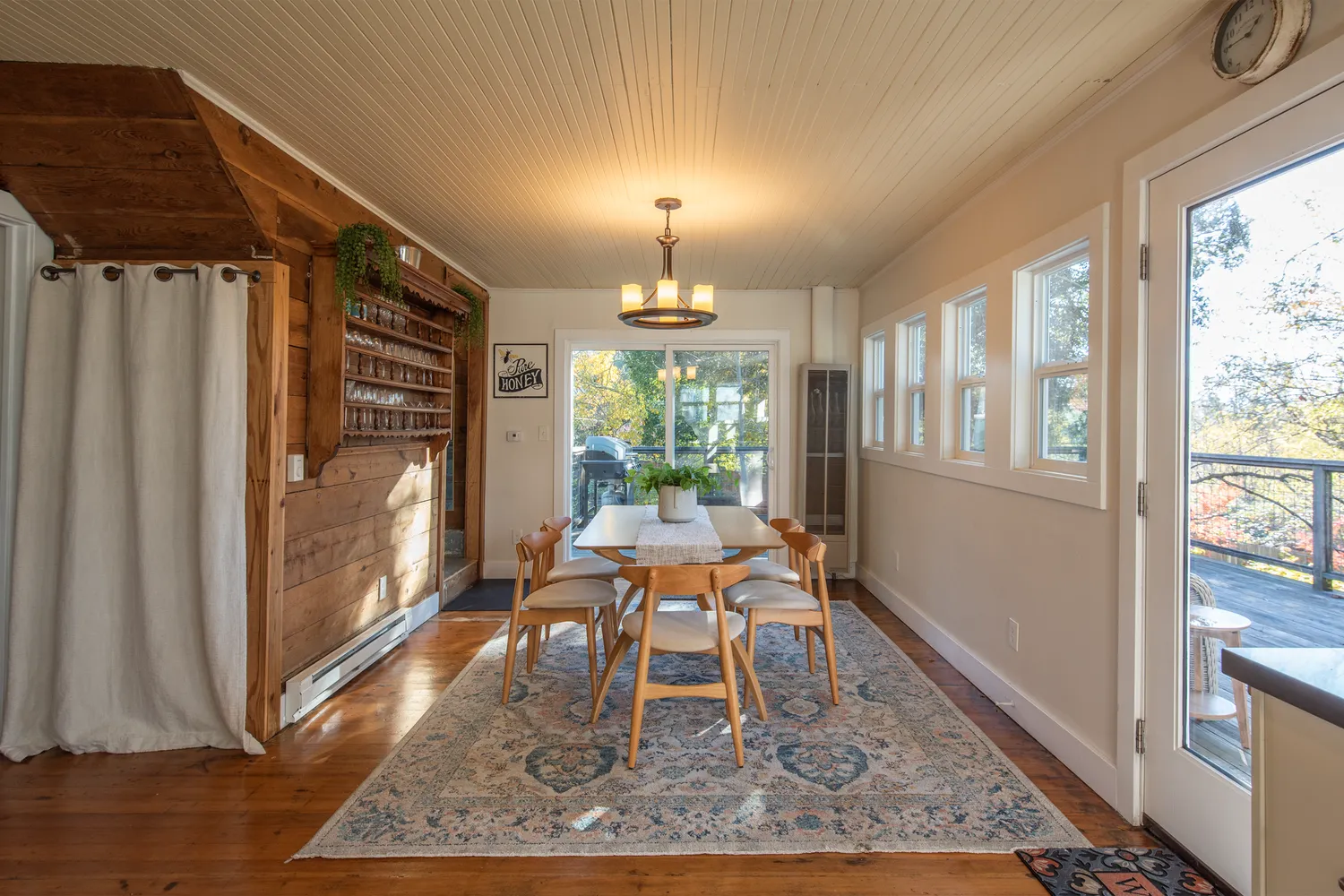 $1,175,000 | 8931 Oak Grove Avenue, Sebastopol, CA 95472