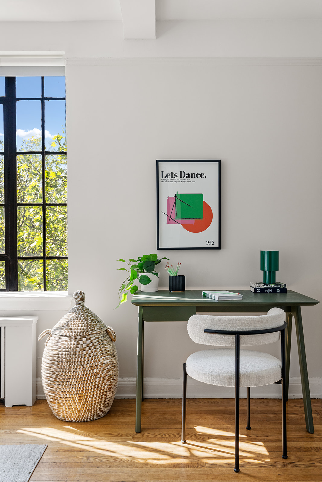 101 Lafayette Avenue, Unit 6D Brooklyn, NY 11217 - Photo 6 of 9 a workspace with furniture and window