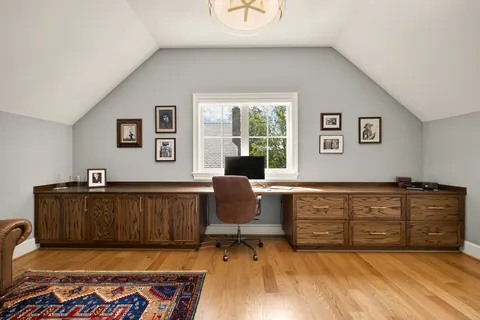 $4,100,000 | 5537 Hawthorne Place Northwest, Washington, DC 20016