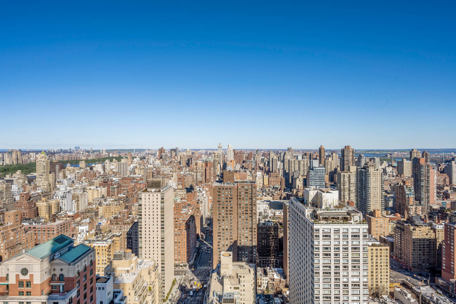 200 East 69th Street, Unit 44A Manhattan, NY 10021 - Photo 15 of 17