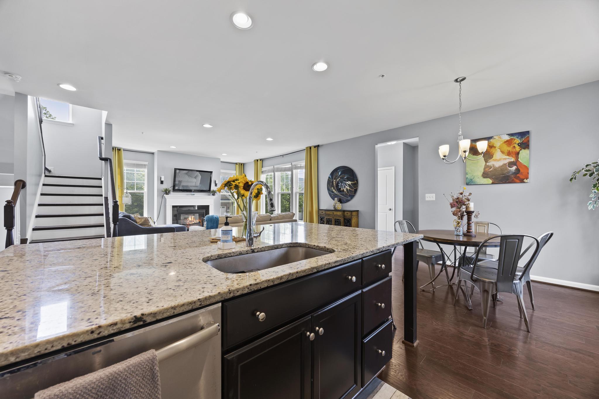 8421 Pine Bluff Road Frederick, MD 21704 - Photo 7 of 38