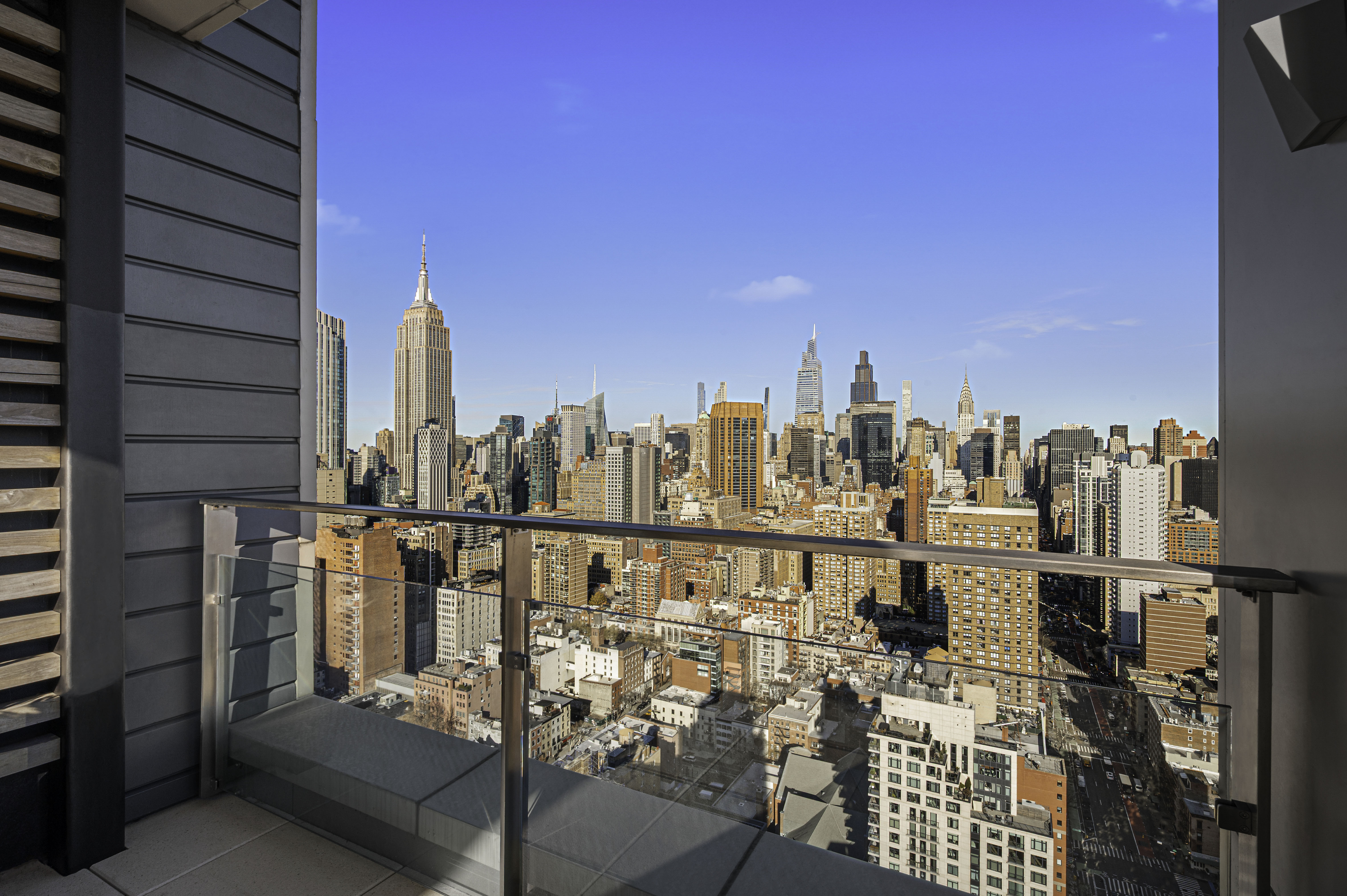 368 3rd Avenue, Unit 11AA Manhattan, NY 10016 - Photo 13 of 18 a view of a city with tall buildings
