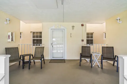 $170,000 | 379 North Grove Isle Circle, Unit 379, Vero Beach, FL 32962