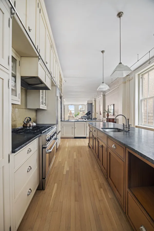 $5,000,000 | 714 Broadway, Unit 8 | NoHo