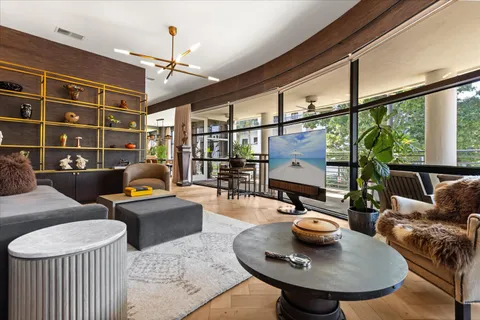 $1,038,000 | 1 South Eola Drive, Unit 2, Orlando, FL 32801