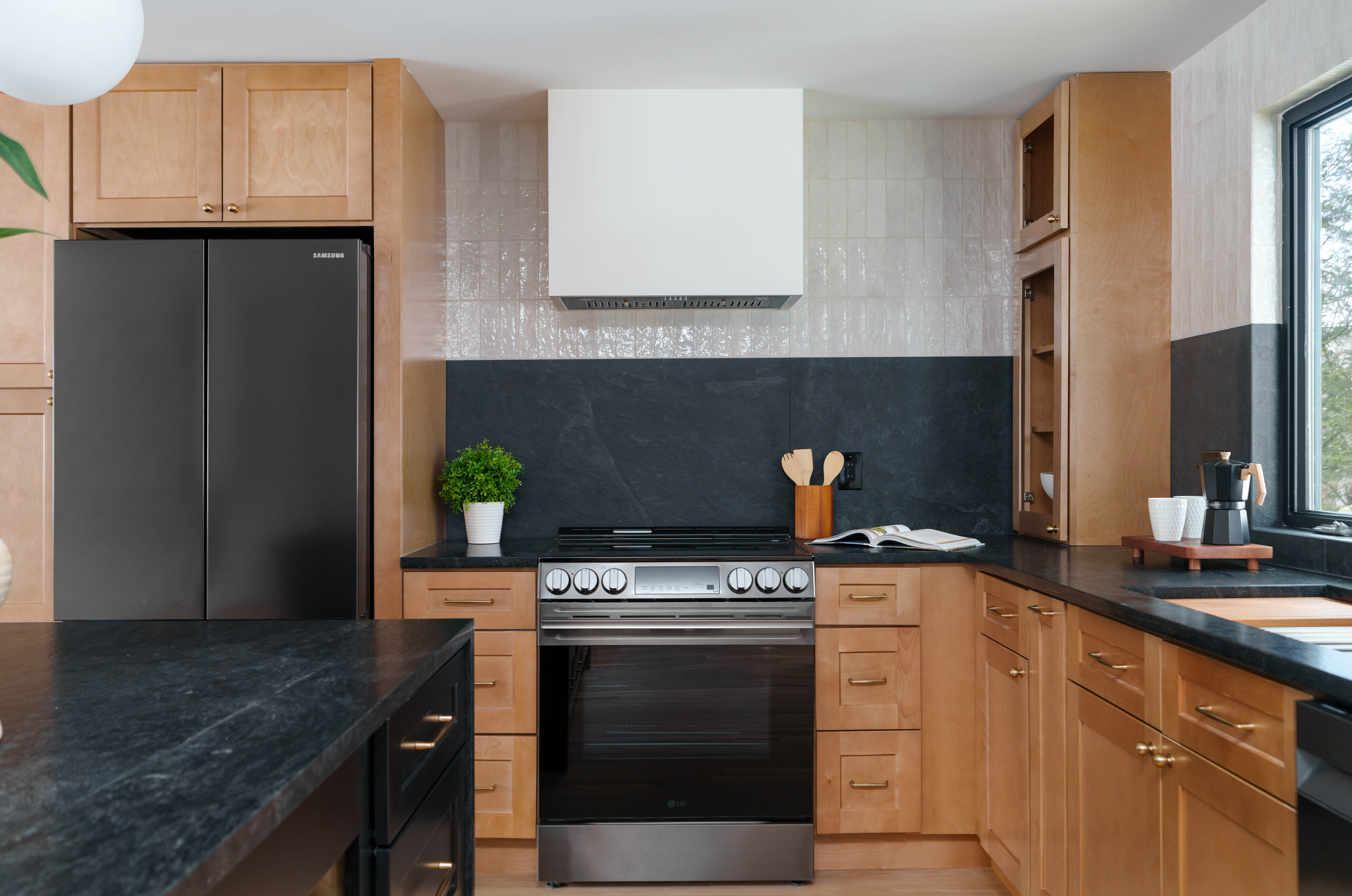 8 Emily Road Framingham, MA 01701 - Photo 11 of 48