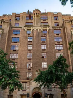 $2,950,000 | 115 East 67th Street, Unit 3C | Lenox Hill