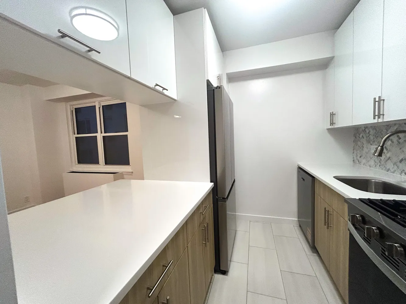 $999,000 | 400 East 54th Street, Unit 8A | Sutton Place