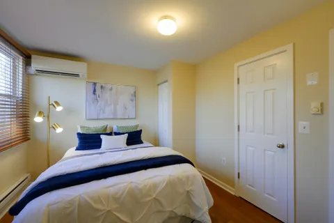 $200,000 | 8 L Southway, Greenbelt, MD 20770