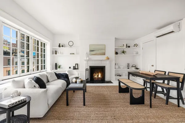 $6,500 | 30-32 West 9th Street, Unit 5A | Greenwich Village