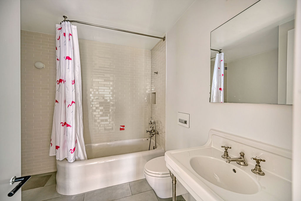 200 Rector Place, Unit 27EF Manhattan, NY 10280 - Photo 6 of 11