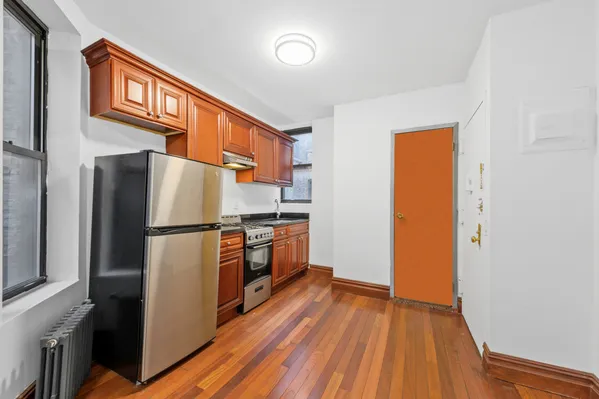 $3,100 | 144 West 109th Street, Unit 1E | Upper West Side
