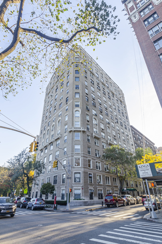 160 Riverside Drive, Unit 8A Manhattan, NY 10024 - Photo 11 of 15 a view of a building and a street