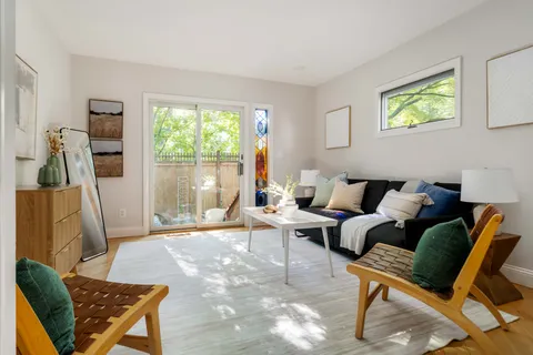 Contact Agent | 32 Bellis Circle, Cambridge, MA 02140
