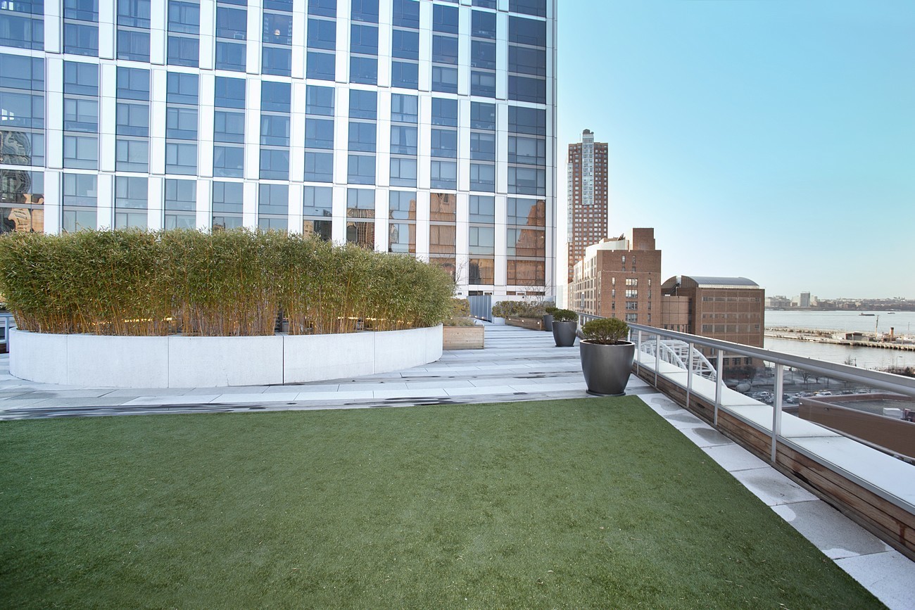 200 Chambers Street, Unit 5H Manhattan, NY 10007 - Photo 14 of 19 Gallery Image 14