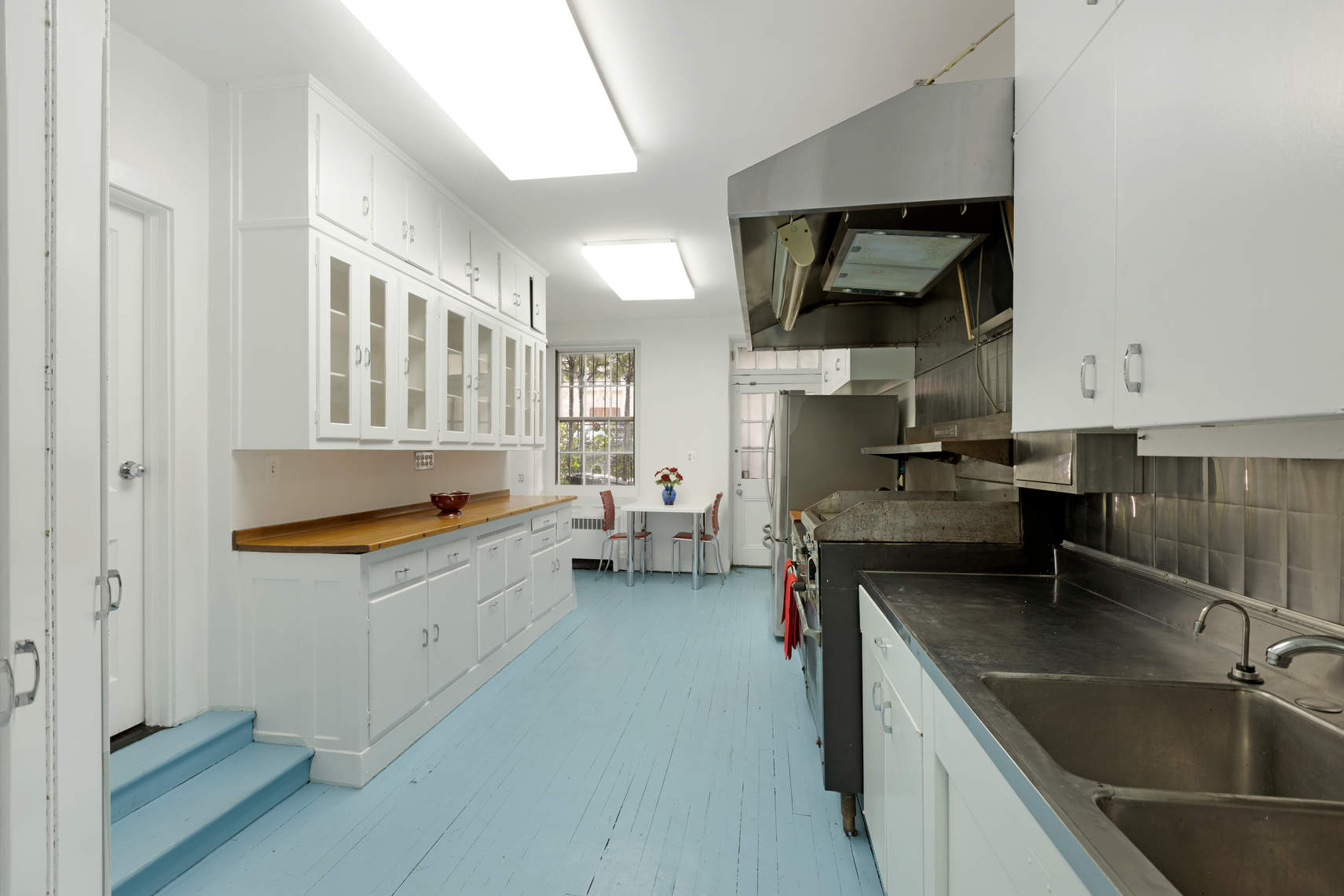 109 East 64th Street Manhattan, NY 10065 - Photo 18 of 24