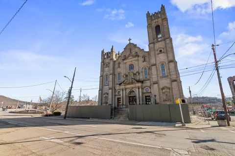 $300,000 | 21 State Street, Oil City, PA 16301