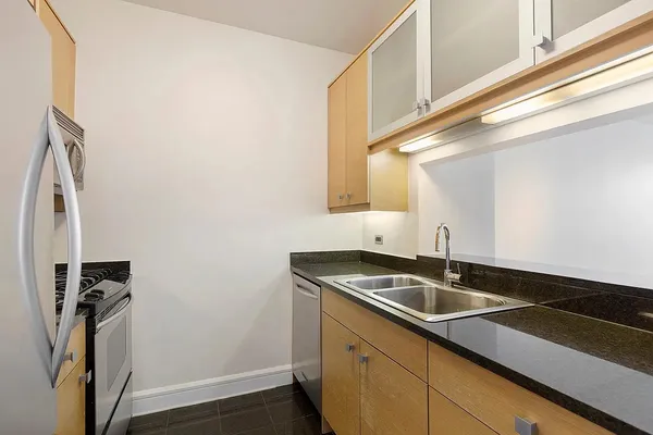 $5,200 | 120 Riverside Boulevard, Unit 6B | Upper West Side