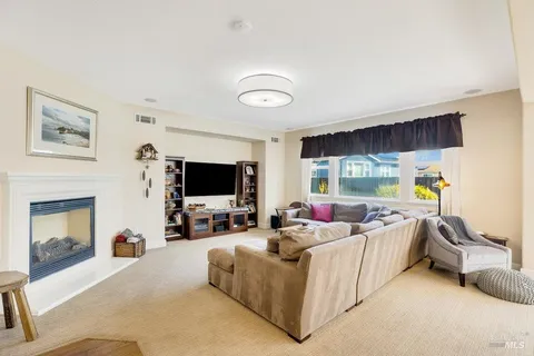 $1,350,000 | 661 Stoneman Court, Benicia, CA 94510
