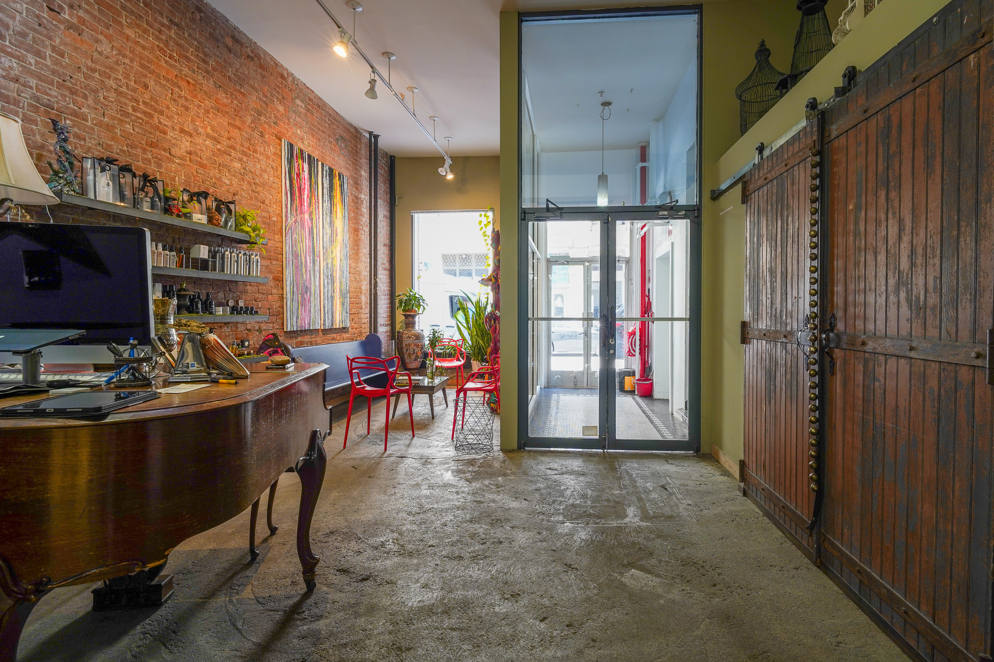 91 Franklin Street, Unit RETAIL Manhattan, NY 10013 - Photo 7 of 19 a view of dinning room with chairs and chandelier