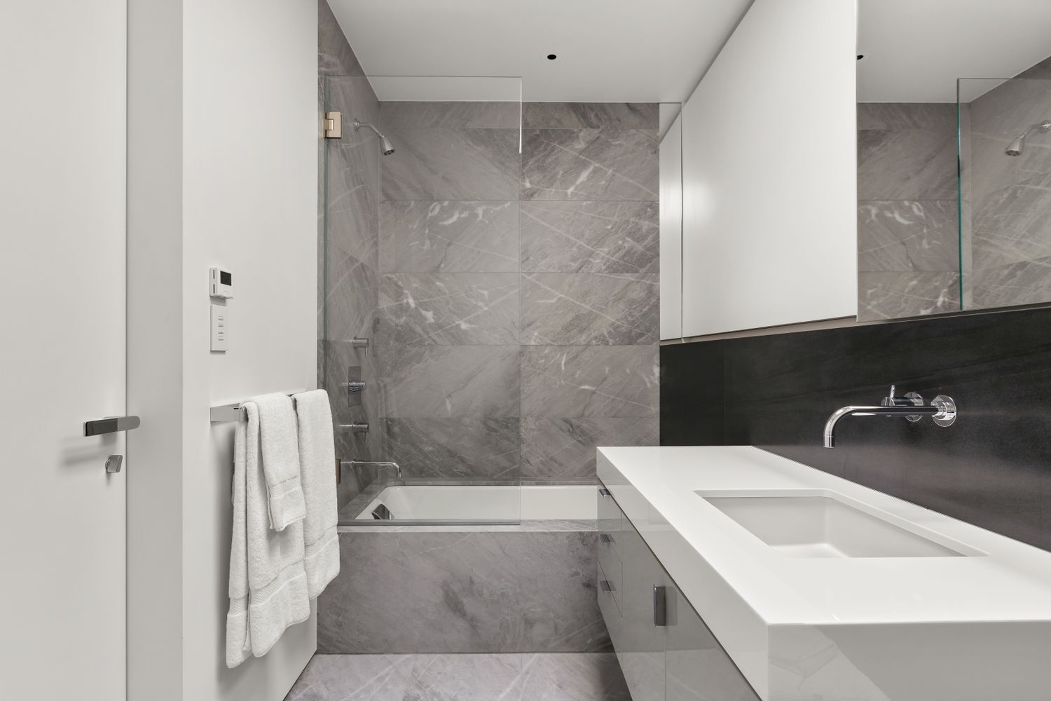 137-141 Duane Street, Unit PH Manhattan, NY 10013 - Photo 24 of 33