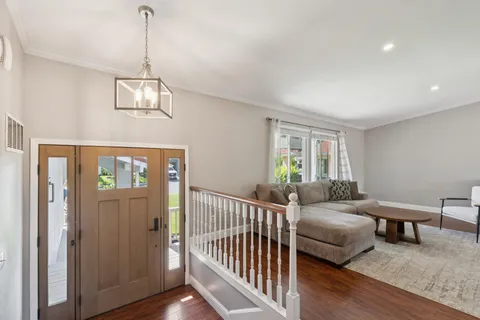 $1,049,000 | 112 Rose Petal Court, Petaluma, CA 94954