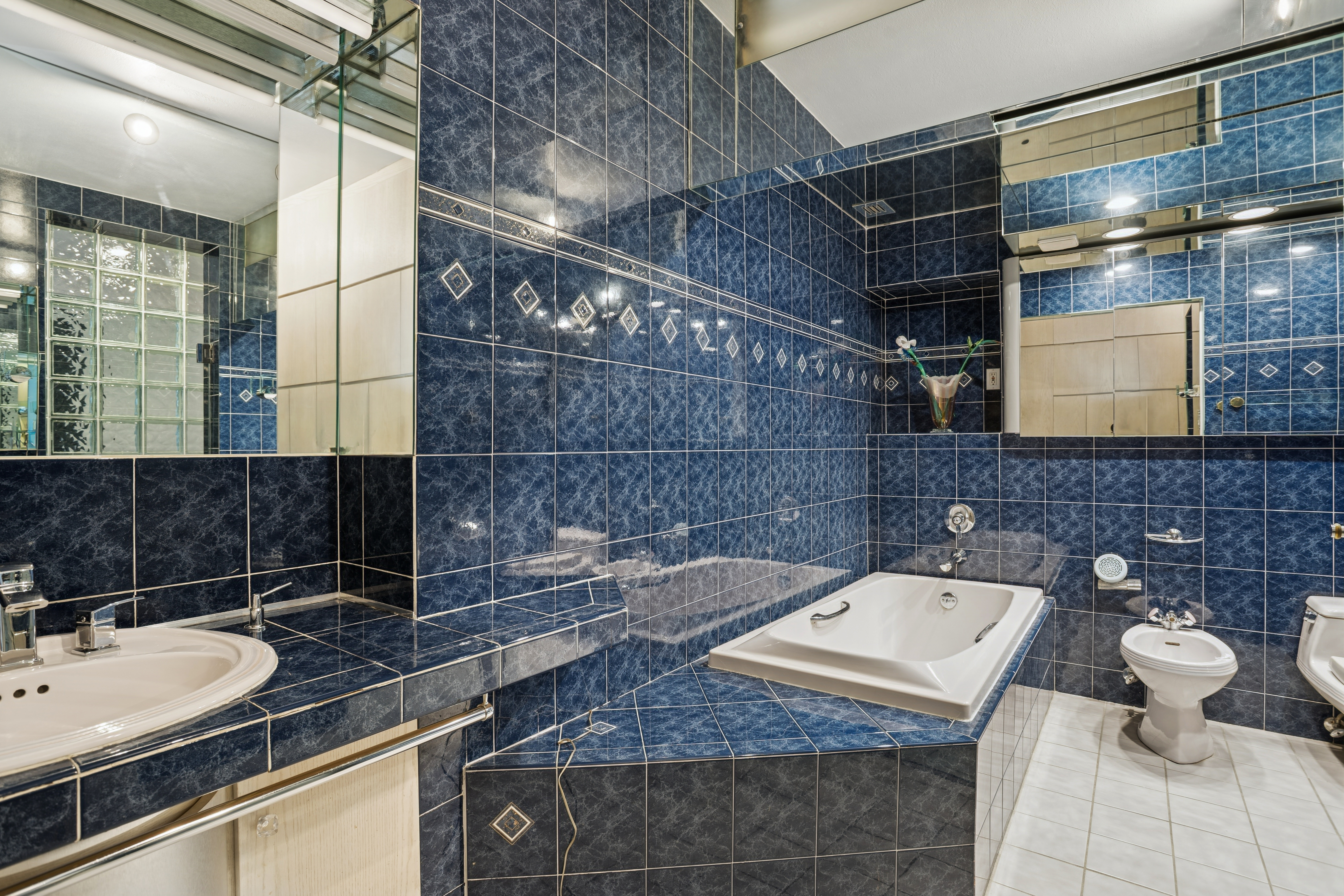 425 East 58th Street, Unit 18D Manhattan, NY 10022 - Photo 7 of 15