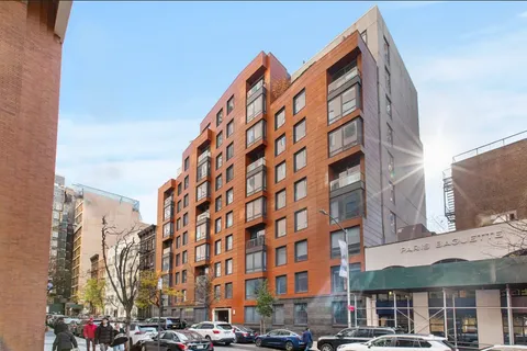 $1,275,000 | 462 West 58th Street, Unit 3E | Hell's Kitchen