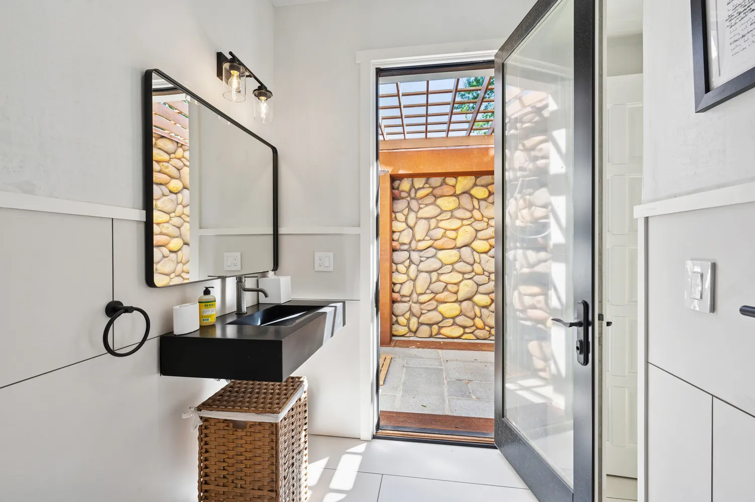 $6,295,000 | 113 South Edgemere Street, Montauk, NY 11954