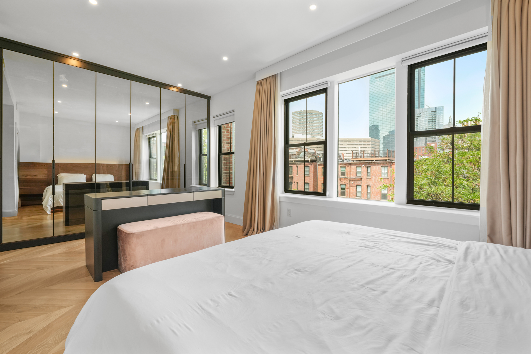 17 Braddock Park, Unit 3 Boston, MA 02116 - Photo 10 of 24