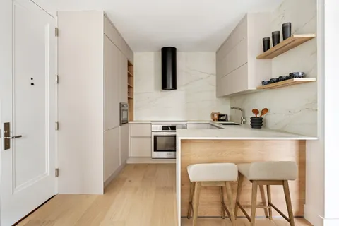 $1,160,000 | 1025 Pacific Street, Unit 3B | Crown Heights