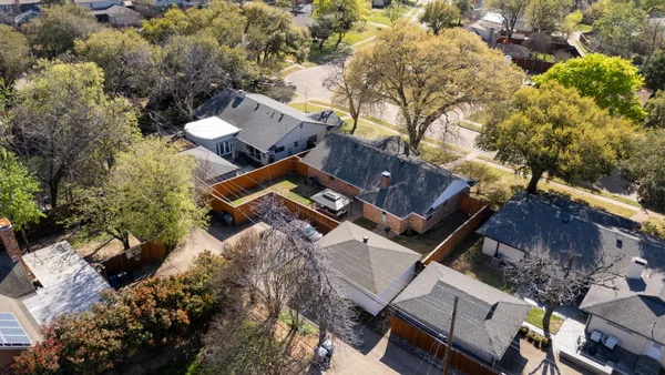 $585,000 | 9616 Vinewood Drive, Dallas, TX 75228