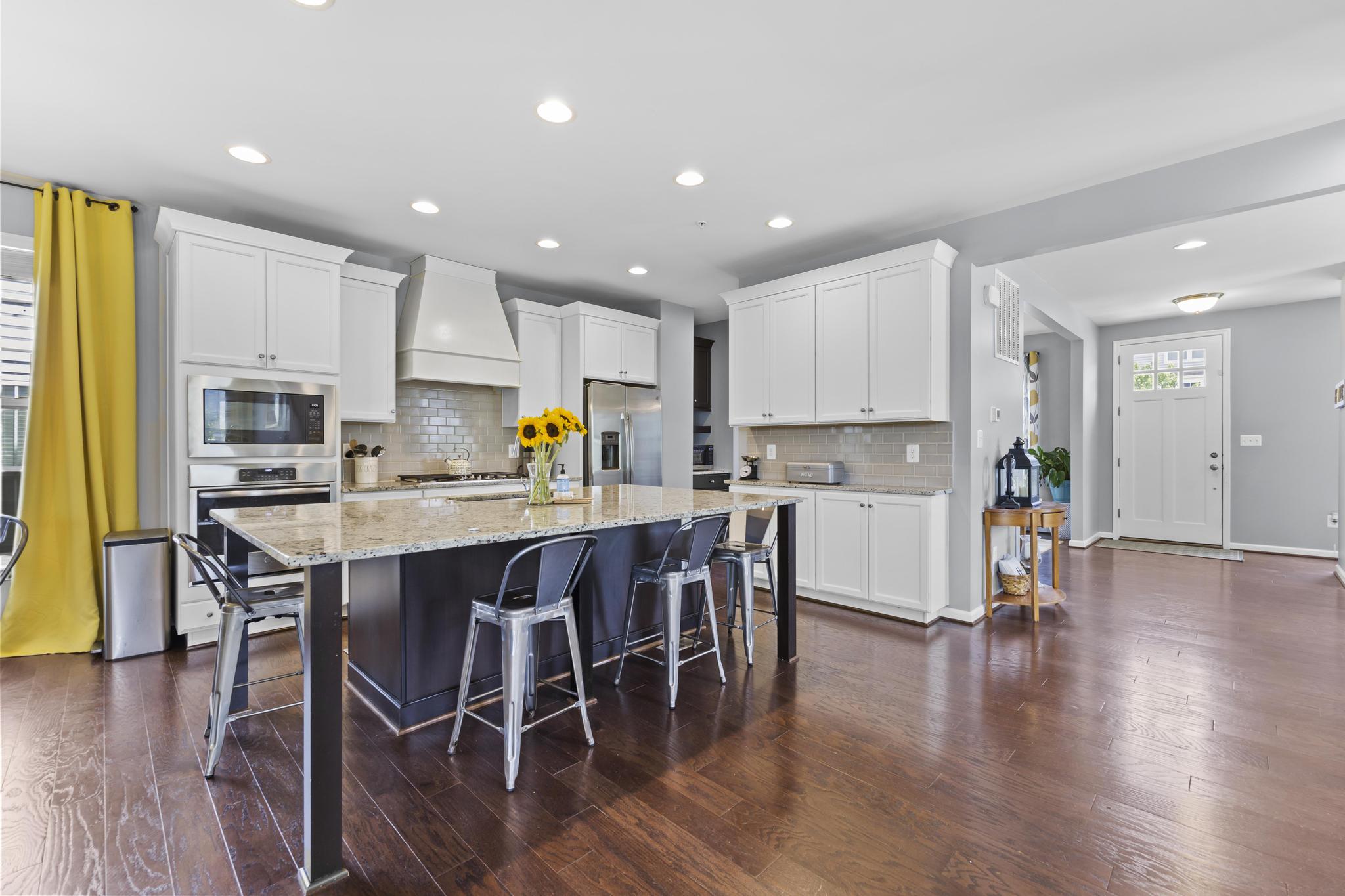 8421 Pine Bluff Road Frederick, MD 21704 - Photo 8 of 38