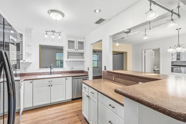 $460,000 | 1202 Southeast Madison Avenue, Stuart, FL 34996