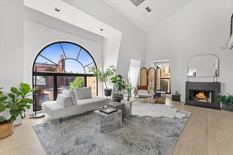 $2,399,999 | 201 Newbury Street, Unit Undisclosed, Boston, MA 02116