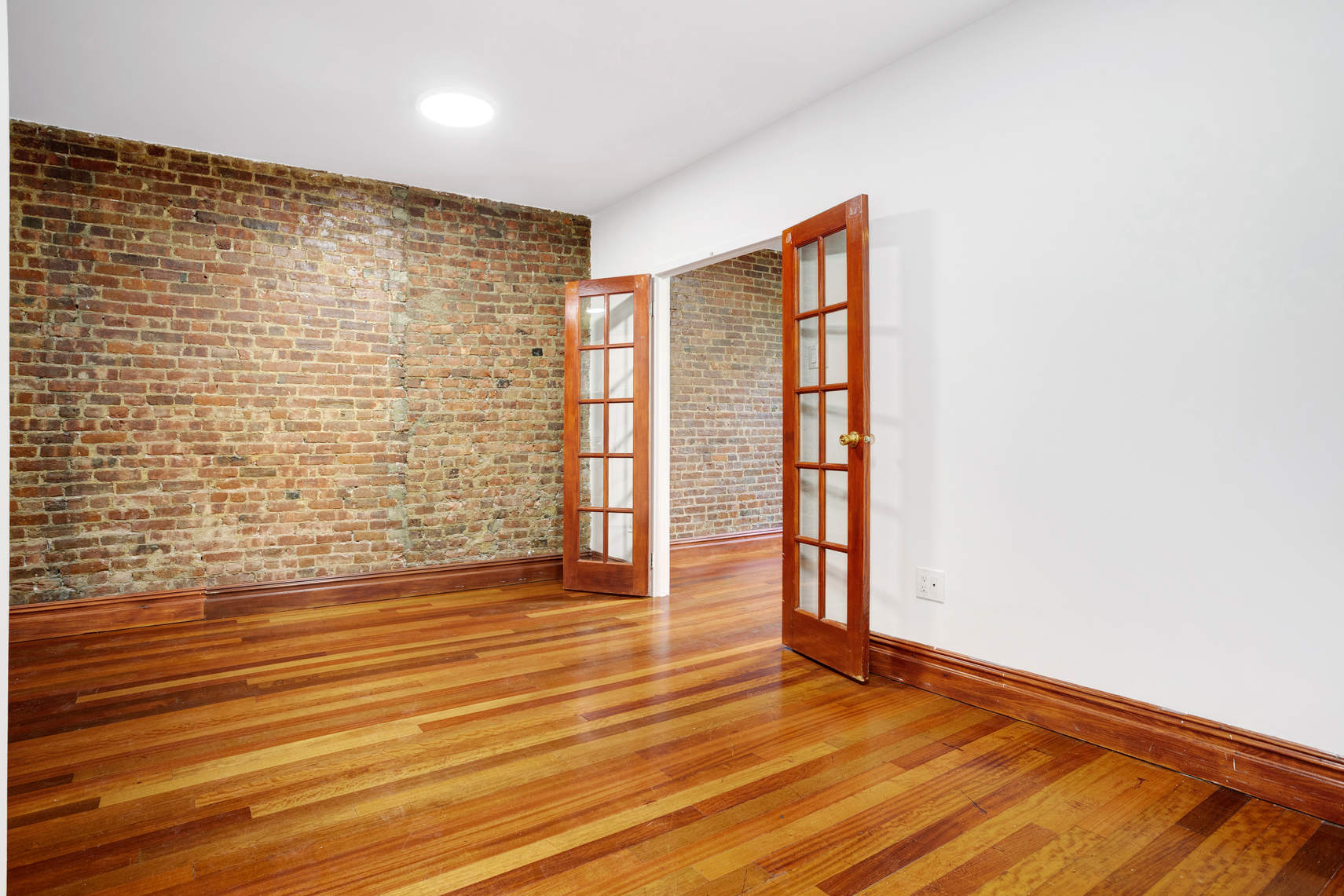 324 East 94th Street, Unit 3R Manhattan, NY 10128 - Photo 4 of 8